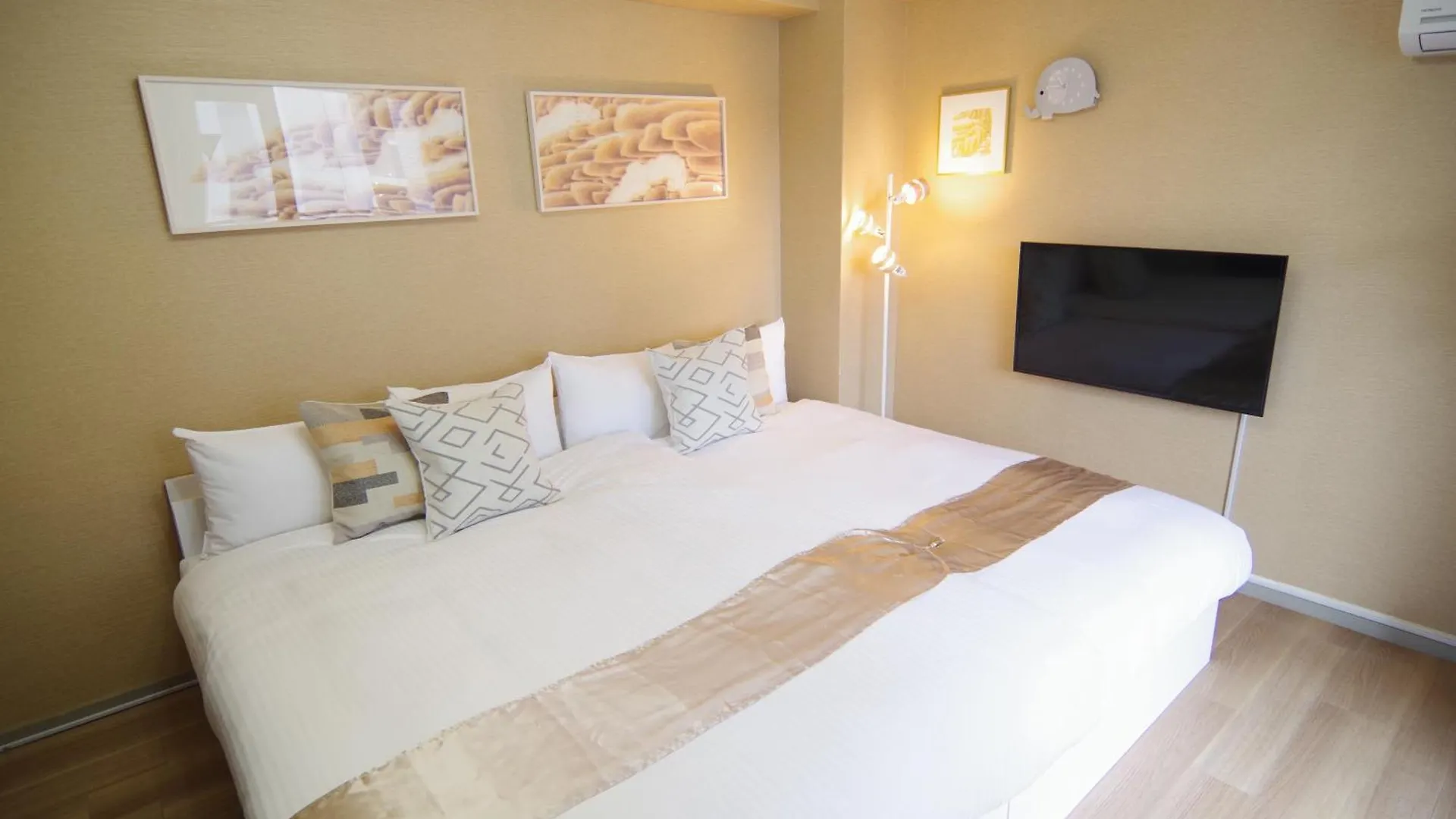601 Dotonbori East Art Hotel Osaka Giappone